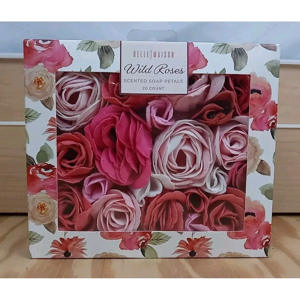 NIB Belle Maison Wild Roses Scented‎ Soap Petals Pretty Pink Rose Soap